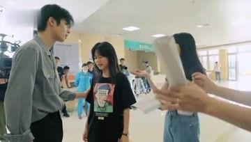 娱乐吃瓜所,揭秘明星幕后故事