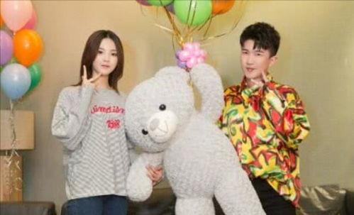 吃瓜之我兄弟在娱乐圈,揭秘我兄弟的吃瓜传奇