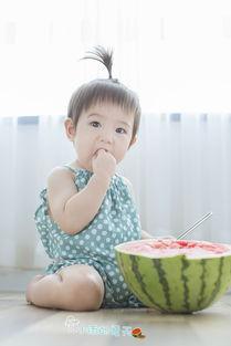 吃瓜小雨娱乐,揭秘娱乐圈幕后故事，带你领略明星真实生活